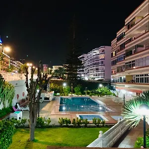 https://calm-cosy-and-bright-apartment-in-playa-del-ingles.in-canary-islands.com