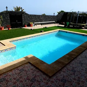 https://apartamento-los-llanitos.in-canary-islands.com
