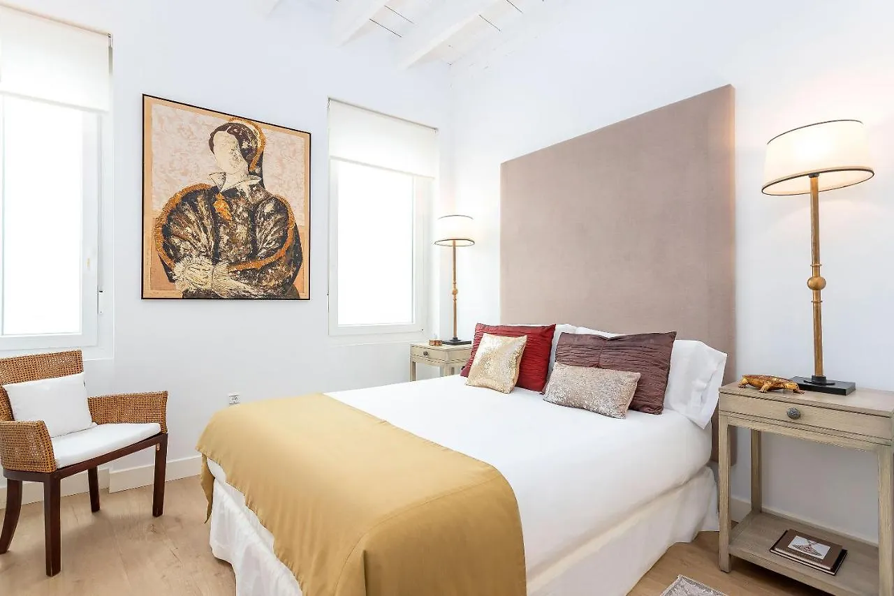 Genteel Home Julio Cesar Seville 0*,  Spain